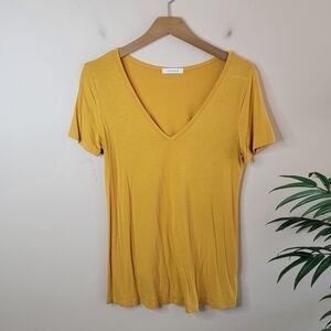 Cherish | Mustard Yellow V-neck Short Sleeve Tee